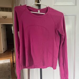 Lululemon Swiftly Tech LS 2.0 Race in size 8. Color pink.